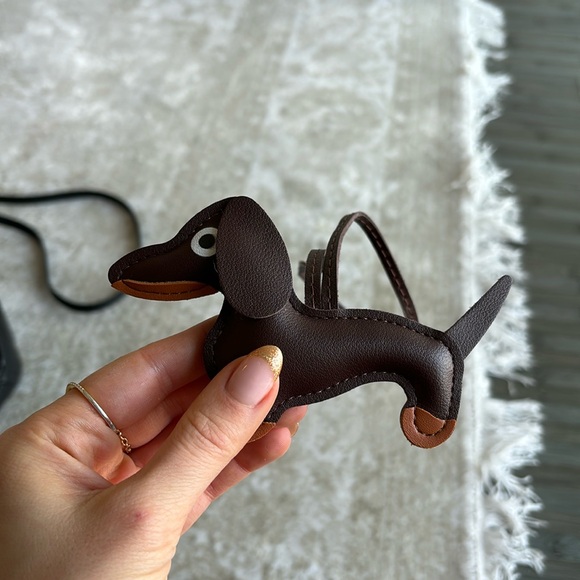 Anthropologie brown leather dachshund hanging keychain for bag or car - Picture 4 of 4
